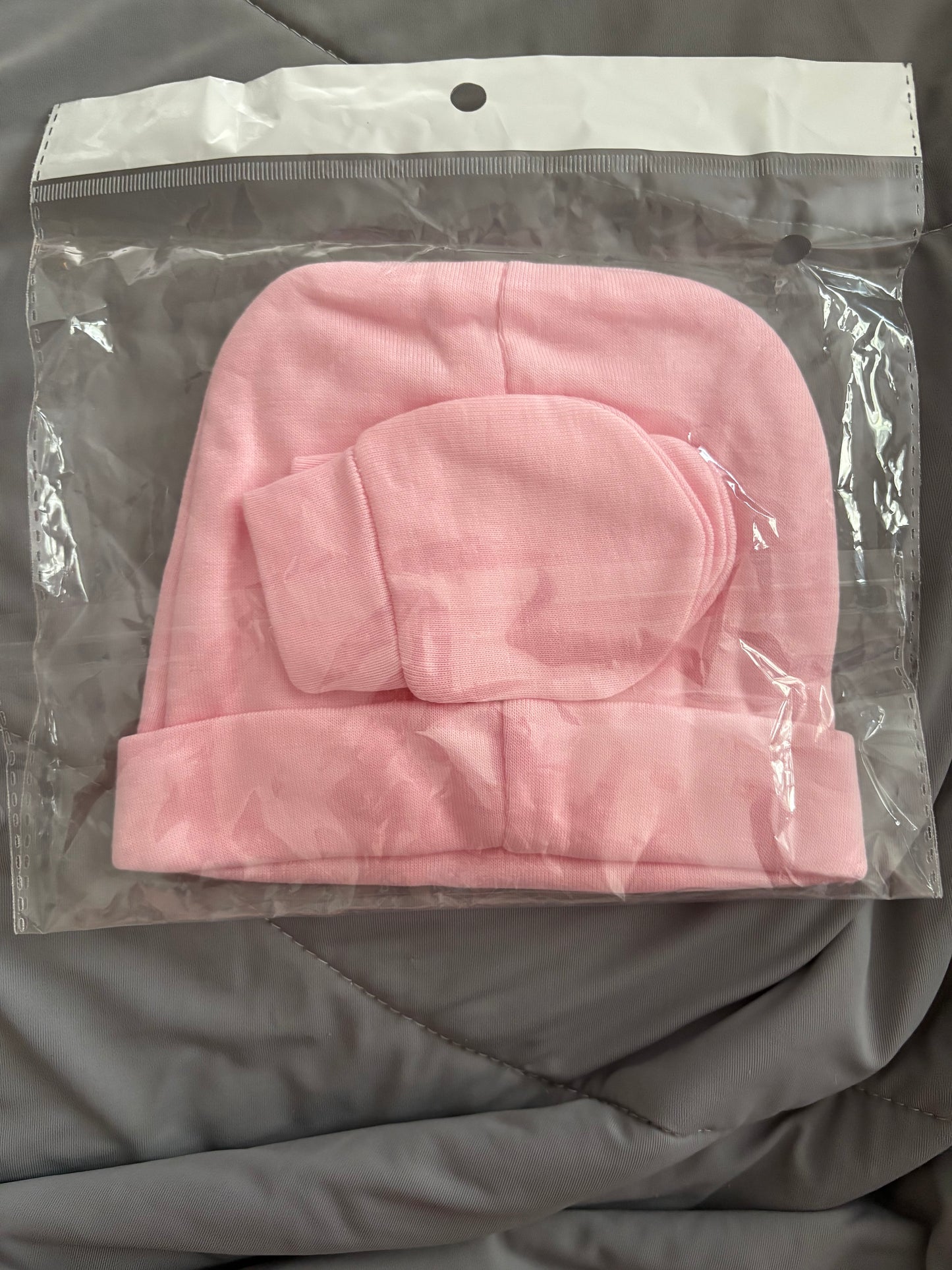 Baby hat and mittens